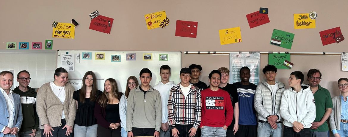 Politik trifft Schule